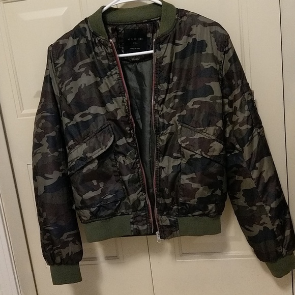 Jacket - Picture 1 of 2